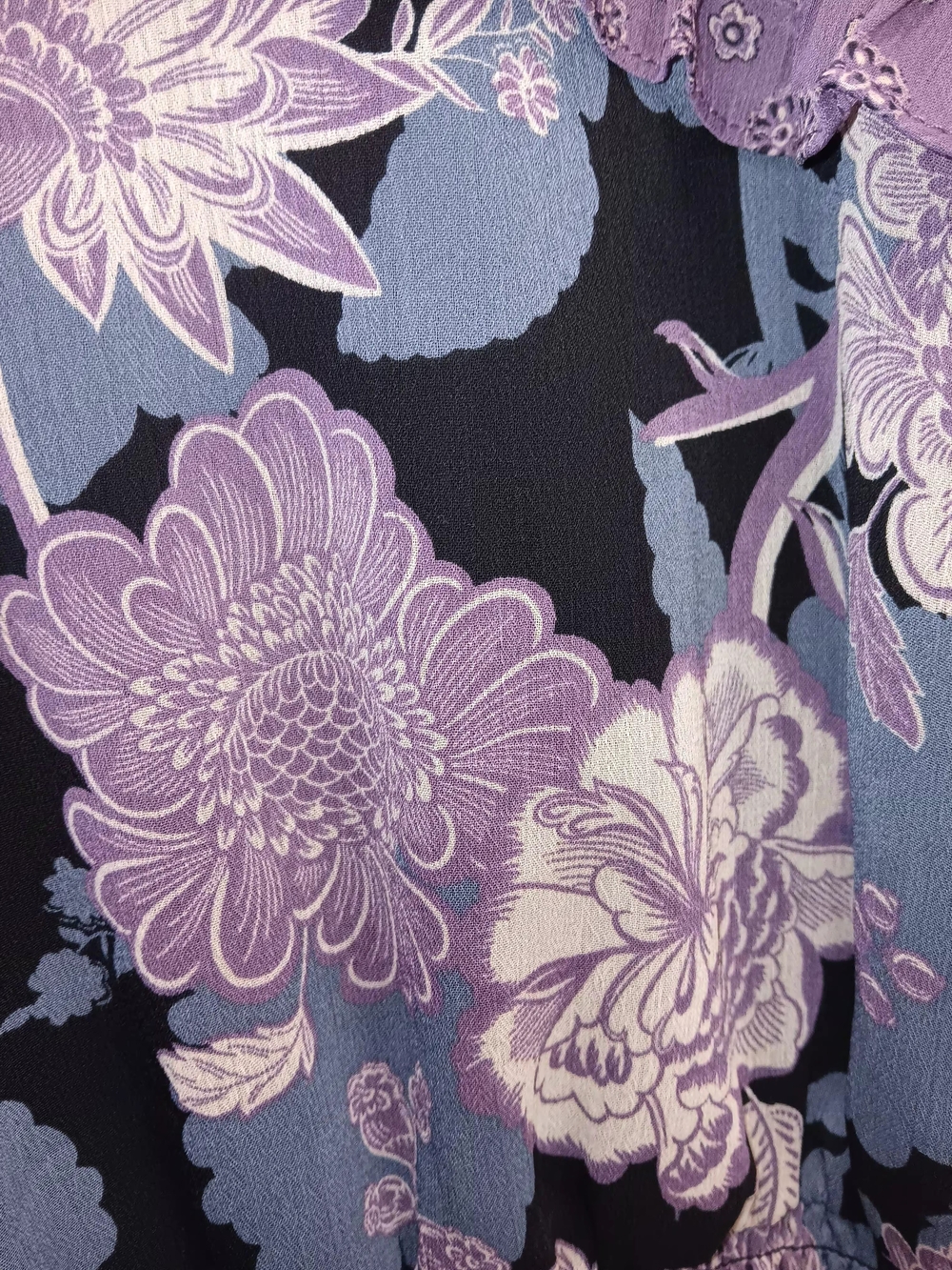 Cato Floral V-Neck Blouse in Purple & Black - Picture 4 of 4